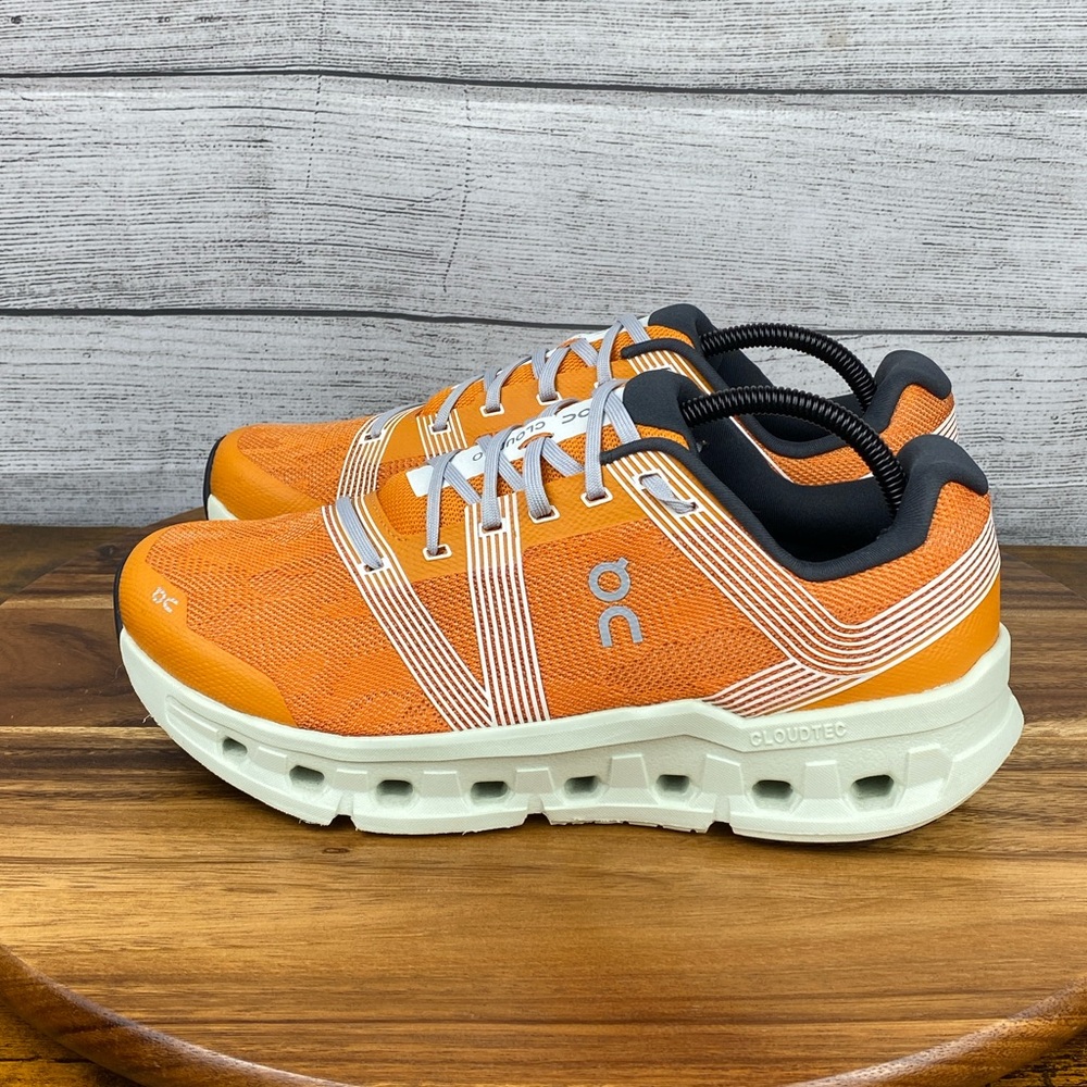 ON Running Cloudgo Turmeric Orange Aloe Athletic Shoes Men’s Sneaker Size 9.5